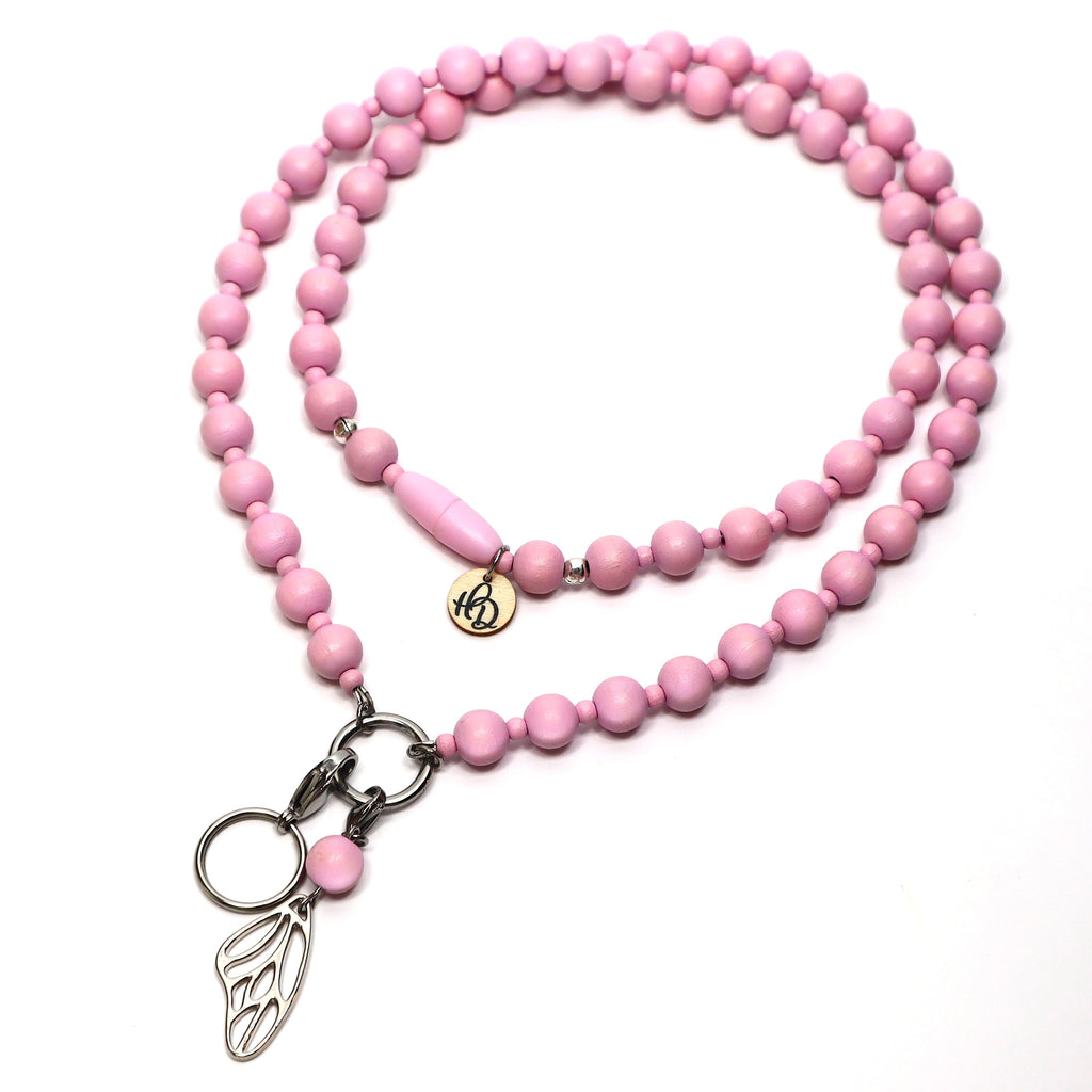 Hattara-avainnauha puuhelmistä turvalukolla – ekologinen avainkaulanauha