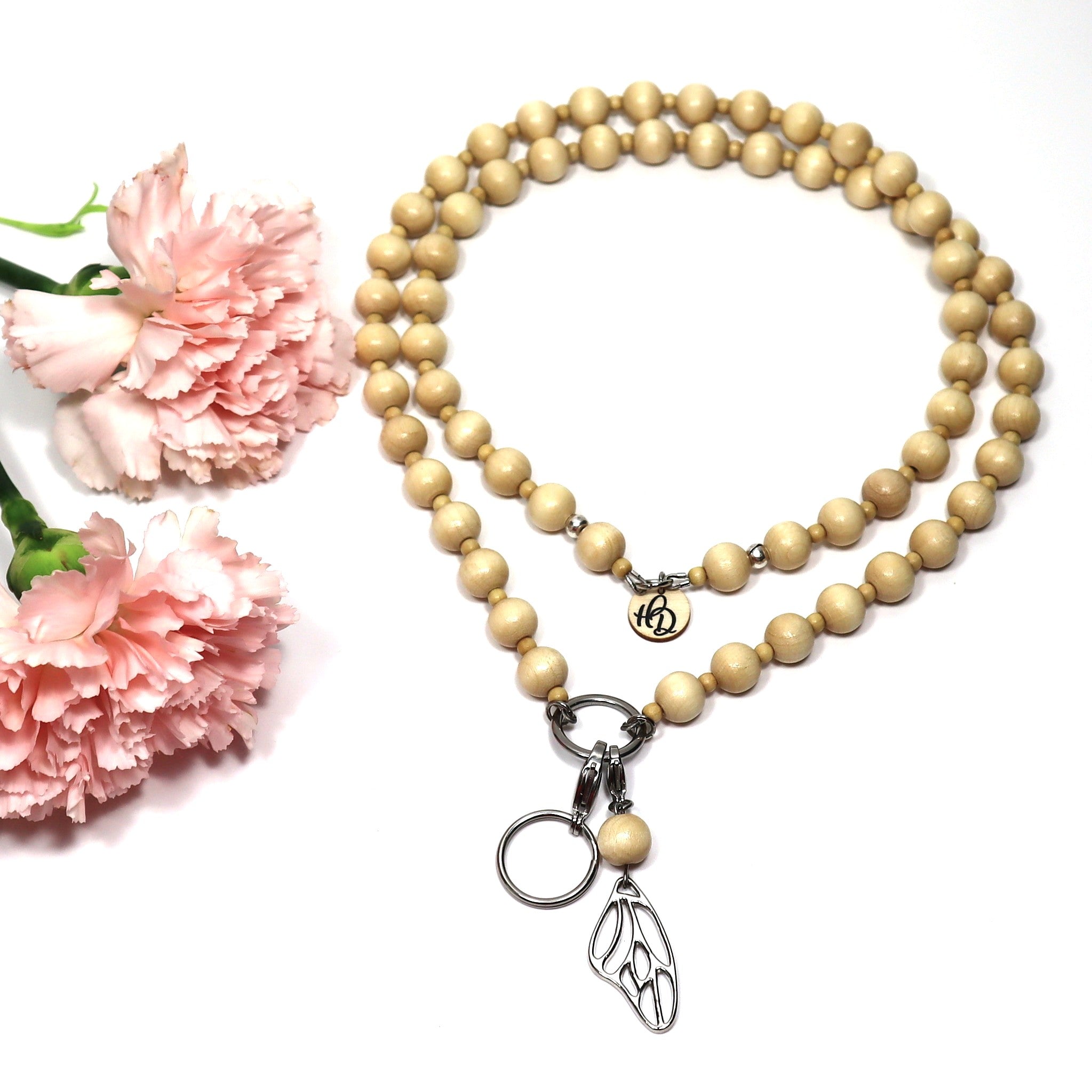 Kaisla-avainnauha puuhelmistä – ekologinen avainkaulanauha