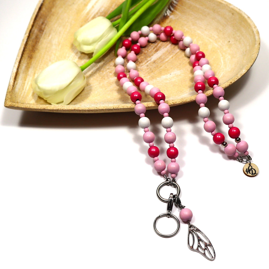 Karkki-avainnauha puuhelmistä – kotimaista käsityötä