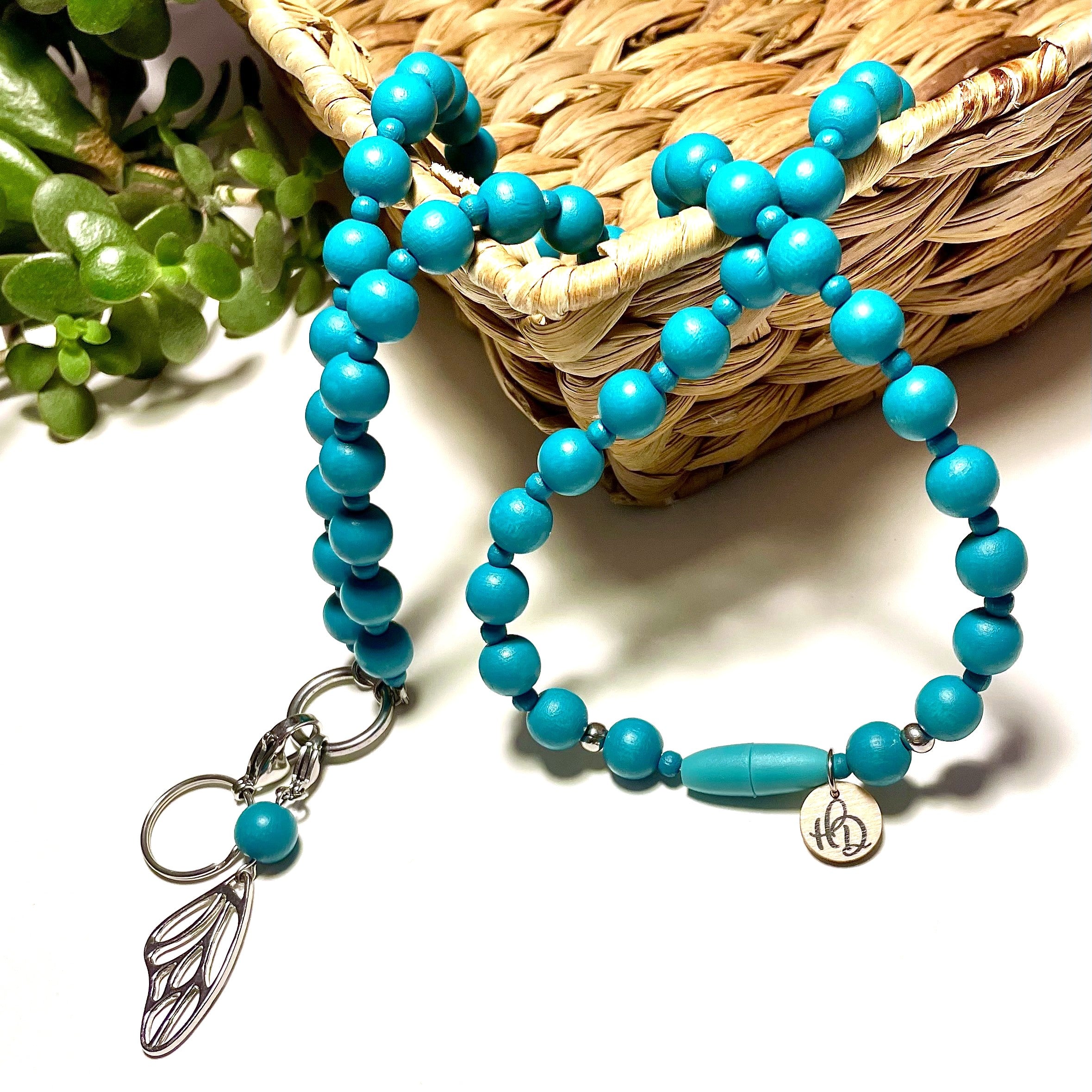 Meri-avainnauha turvalukolla – kotimainen avainkaulanauha puuhelmistä