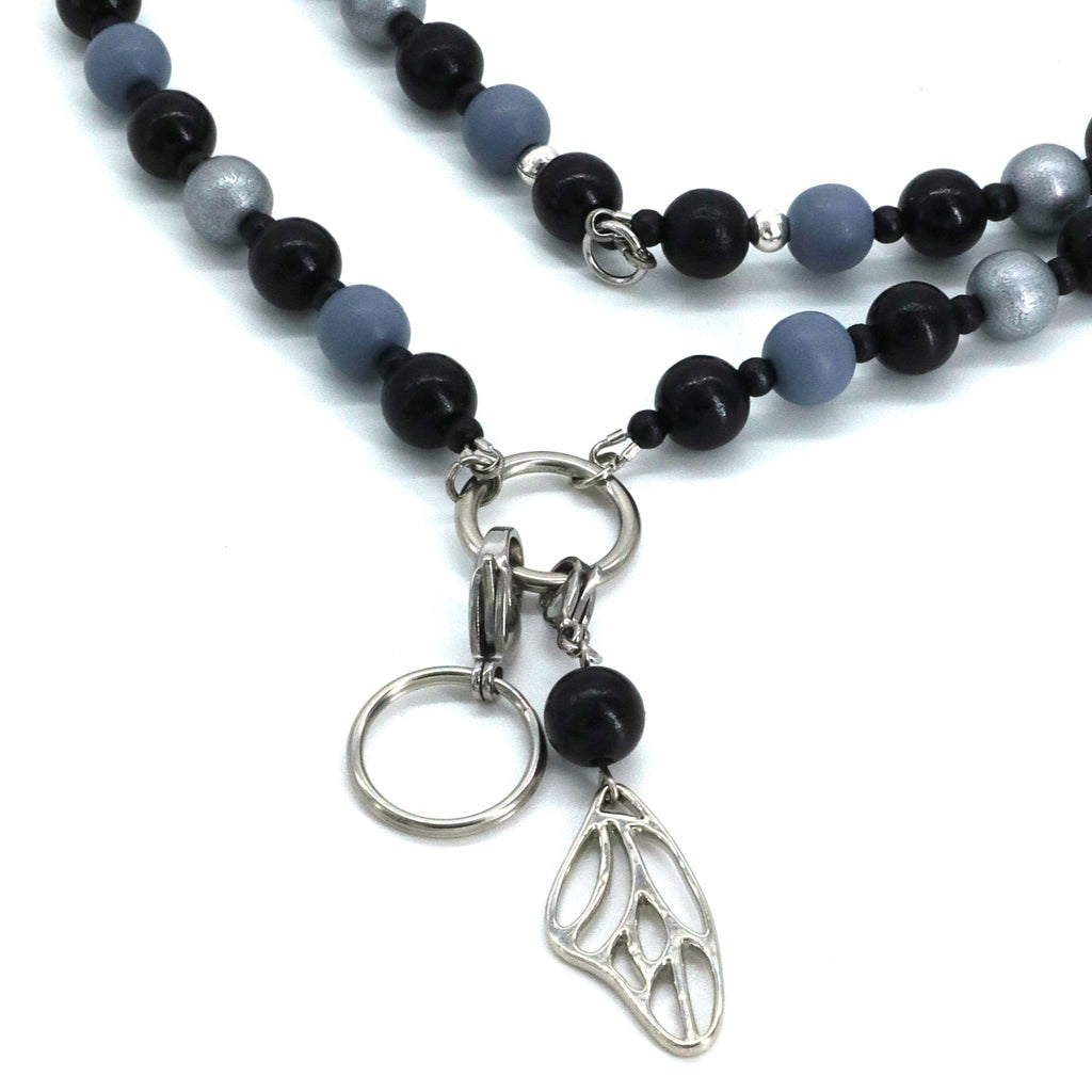 Salmiakki-avainnauha puuhelmistä – kotimaista käsityötä