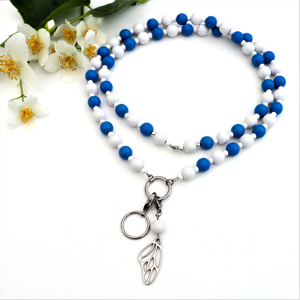 Suomi-avainnauha – puuhelmistä tehty avainkaulanauha