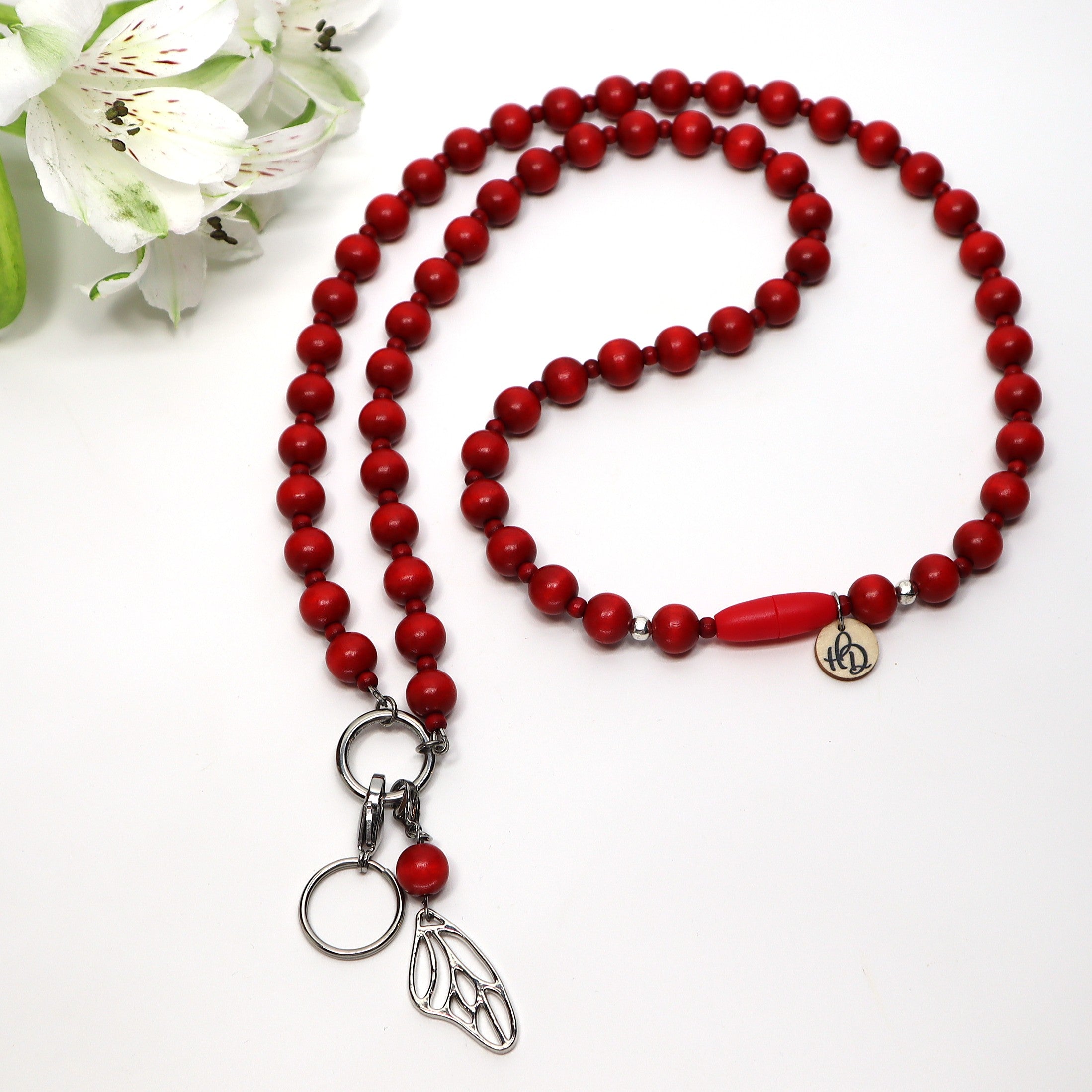 Mansikka-avainnauha puuhelmistä – turvalukko