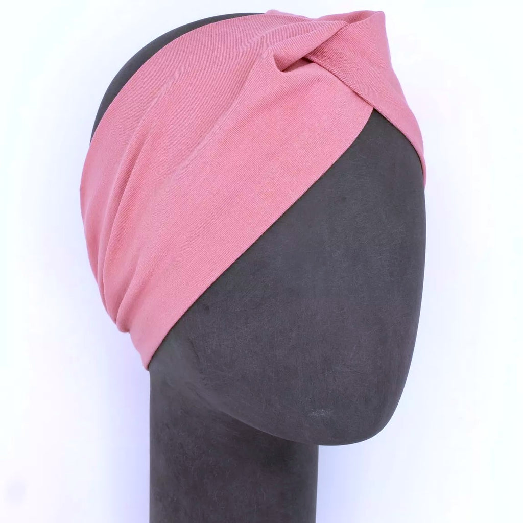 Vanhan roosan värinen solmupanta – eurooppalaista käsityötä